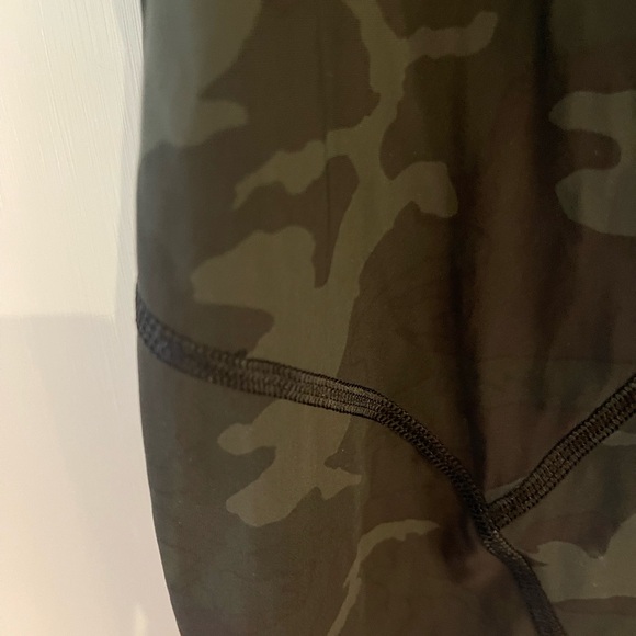 lululemon athletica Camo Black Top - Picture 7 of 7
